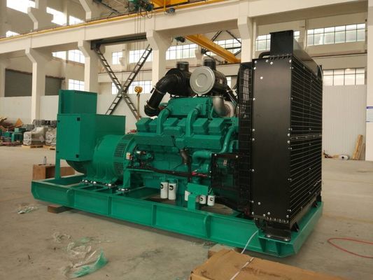 50Hz 3 단계 4 철사 470KW/588KVA IP23 Meccalte 무브러시 발전기를 가진 물에 의하여 냉각되는 디젤 엔진 발전기 세트 협력 업체